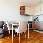 Sea-View Pd38 By In Property