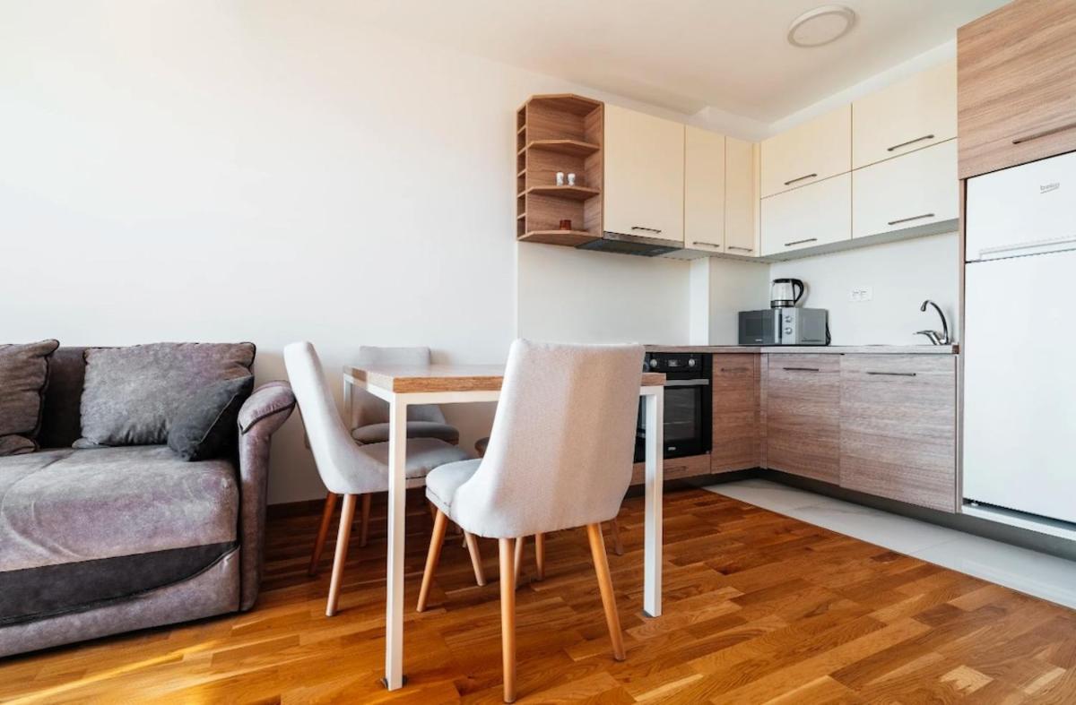 Sea-view Pd38 By In Apartment Budva