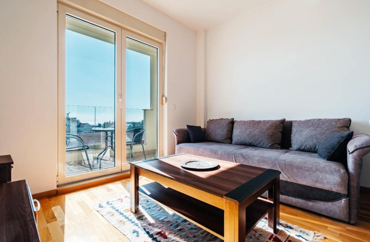 Apartment Sea-view Pd38 By In